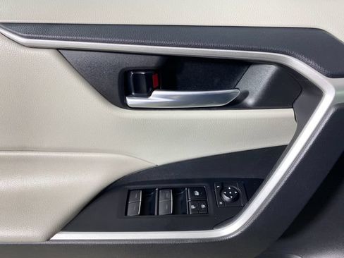 Certified 2024 Toyota RAV4 XLE FWD image 21