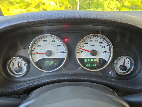 Used 2013 Jeep Wrangler Sahara w/ Dual Top Group image 14