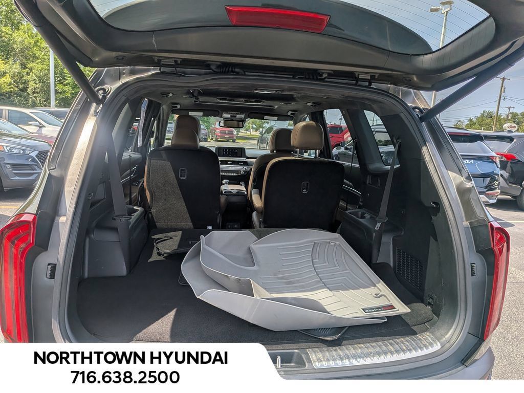 Used 2022 Kia Telluride SX w/ SX Prestige Package AWD/4WD image 37