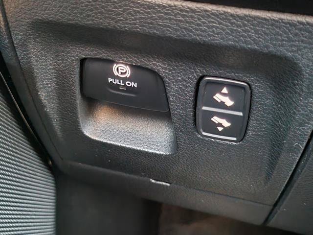 Certified 2024 RAM 1500 Laramie AWD/4WD image 12