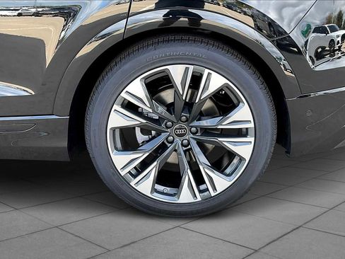 New 2026 Audi Q8 Premium Plus image 11