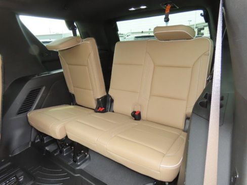 Used 2022 Chevrolet Tahoe Premier AWD/4WD image 20