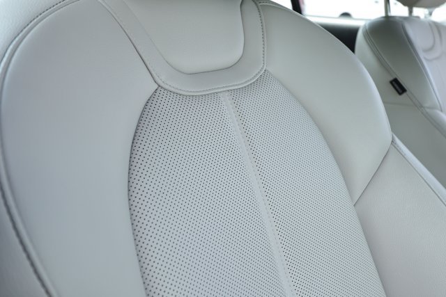 Used 2025 Genesis G70 2.5T AWD/4WD image 29