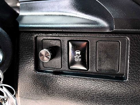 Used 2016 Toyota Tundra SR w/ Tow Package image 26