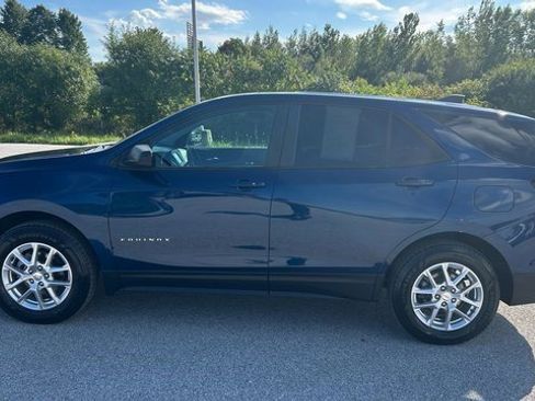 Certified 2022 Chevrolet Equinox LS w/ LS Convenience Package image 7