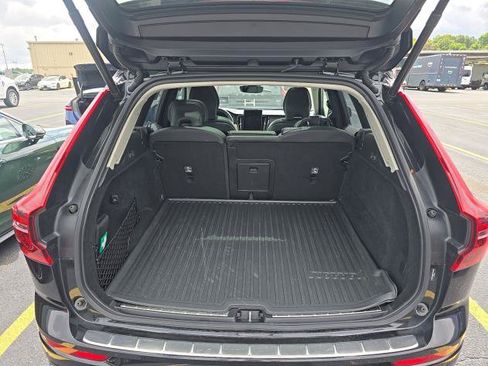 Used 2026 Volvo XC60 B5 Ultra AWD/4WD image 11