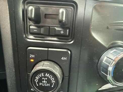 Used 2022 Ford F150 Platinum w/ Equipment Group 701A High AWD/4WD image 28