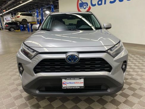 Used 2022 Toyota RAV4 XLE Premium AWD/4WD image 3