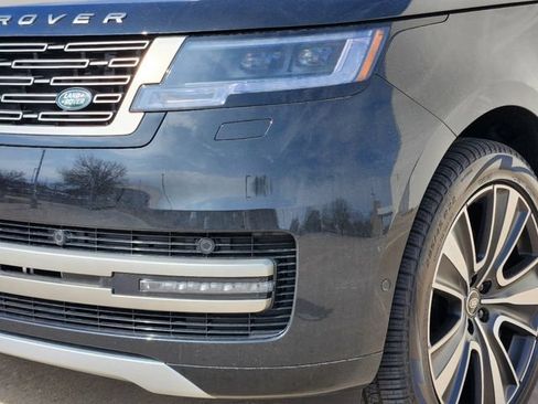New 2025 Land Rover Range Rover SE AWD/4WD image 5