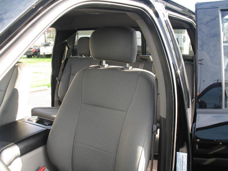 Used 2017 Ford F150 XLT w/ Equipment Group 302A Luxury AWD/4WD image 22