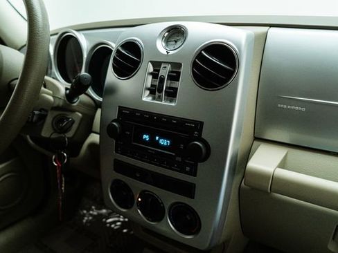 Used 2007 Chrysler PT Cruiser Touring w/ Fleet Value Group I image 27