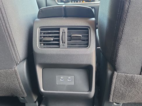 Certified 2026 Nissan Rogue SV FWD image 12