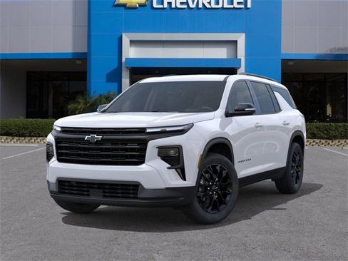 New 2026 Chevrolet Traverse LT image 7