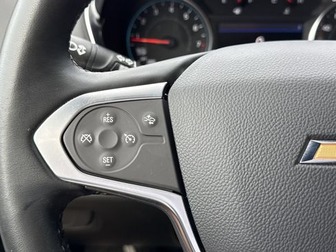 Used 2023 Chevrolet Traverse LT FWD image 21