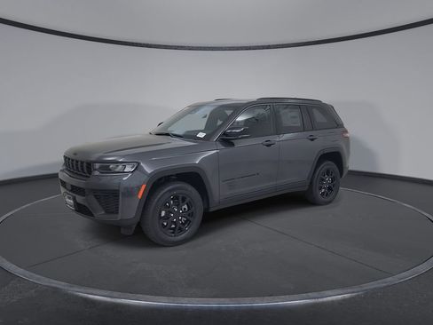 New 2026 Jeep Grand Cherokee Laredo image 7