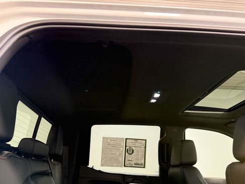 Used 2020 GMC Sierra 1500 AT4 w/ AT4 Premium Package image 16