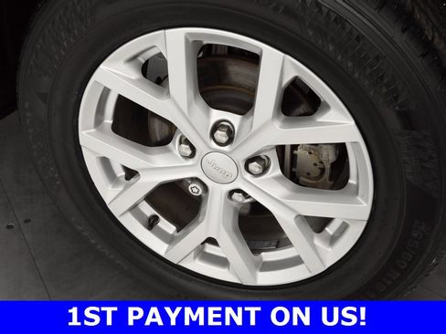 Certified 2023 Jeep Grand Cherokee Limited image 11