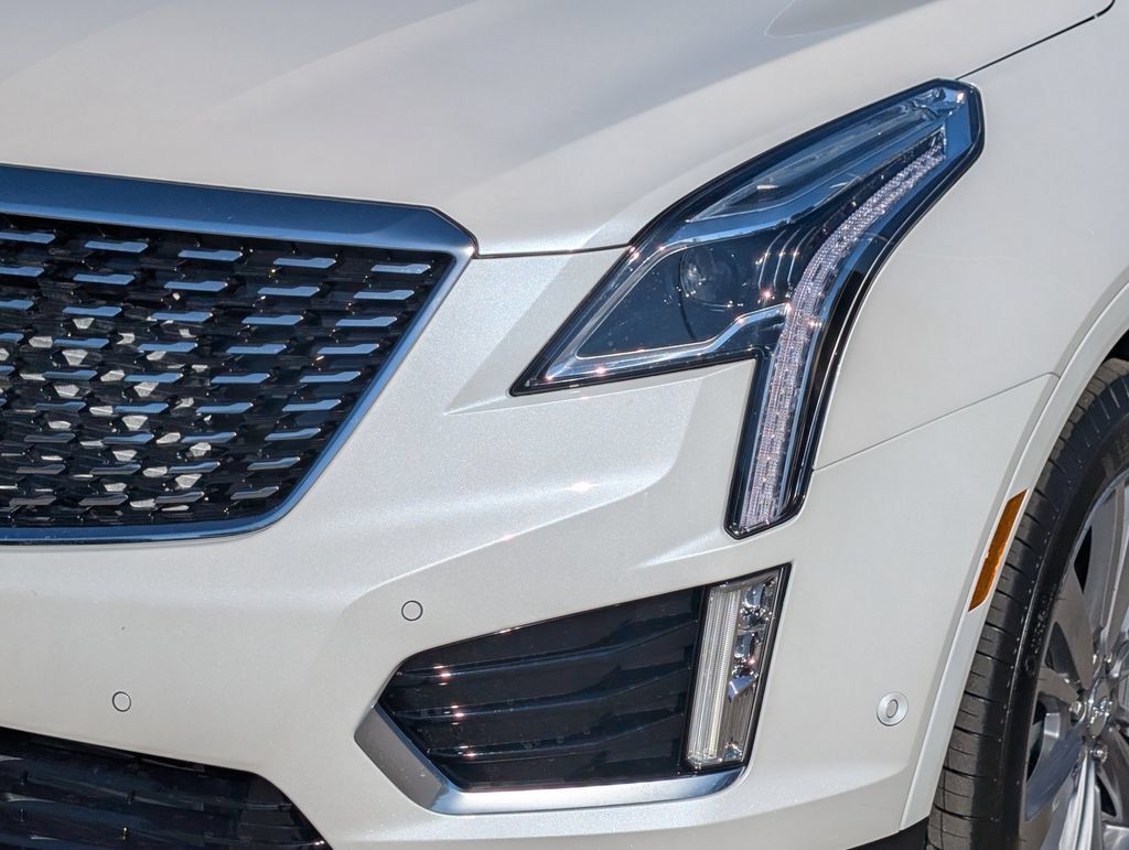 New 2026 Cadillac XT5 Premium Luxury w/ Driver Assist Package FWD image 6