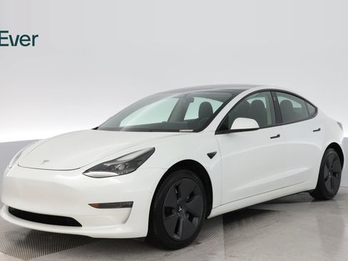 Used 2022 Tesla Model 3 Long Range AWD/4WD image 2