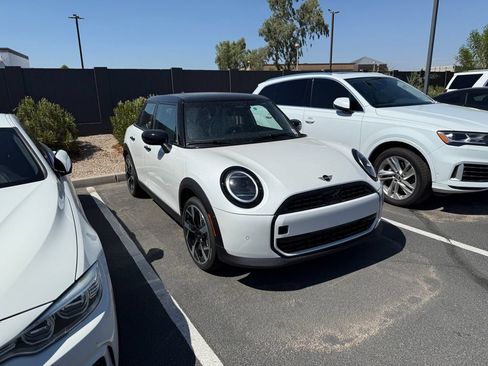New 2026 MINI Cooper 4-Door Hardtop FWD image 3