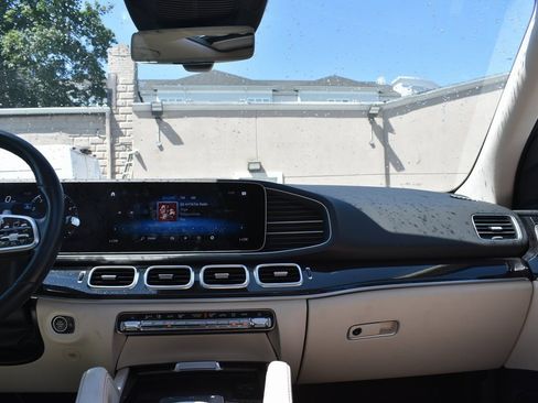 Used 2023 Mercedes-Benz GLE 350 4MATIC image 33