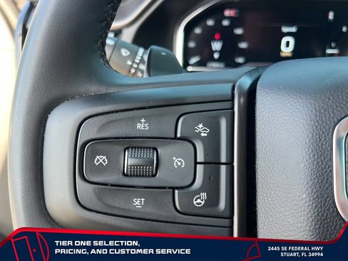 Used 2025 GMC Sierra 1500 AT4 w/ AT4 Premium Package AWD/4WD image 17