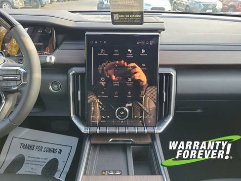 New 2026 GMC Acadia Denali w/ Super Cruise Package image 11