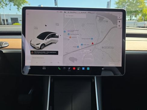Used 2020 Tesla Model Y Long Range AWD/4WD image 23