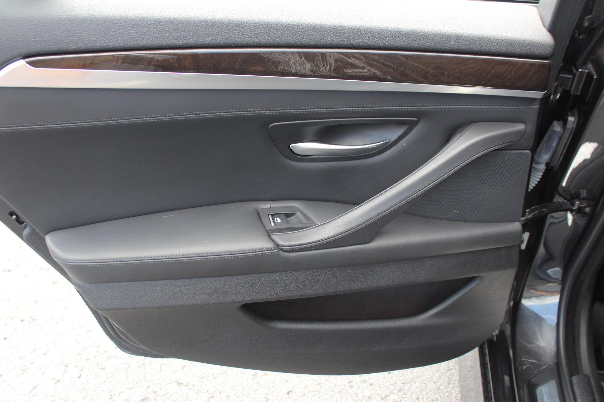 Used 2015 BMW 535i Sedan RWD image 25