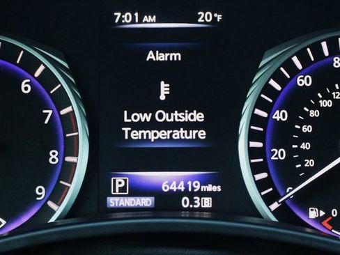 Used 2018 INFINITI Q60 3.0t Luxe image 23