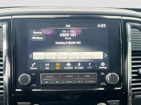 Used 2024 Nissan Titan Platinum Reserve image 15