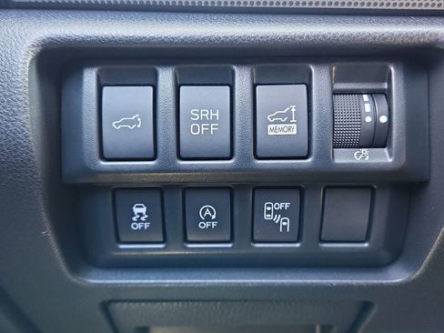 Used 2020 Subaru Forester Limited image 25