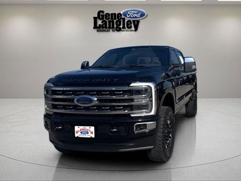 Used 2024 Ford F250 Platinum AWD/4WD image 7