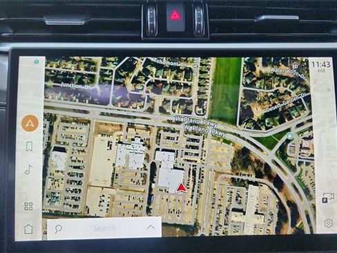 Used 2025 Jaguar F-PACE R-Dynamic S image 43