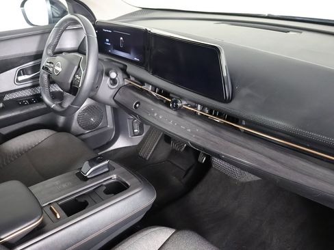 Used 2023 Nissan Ariya FWD image 26