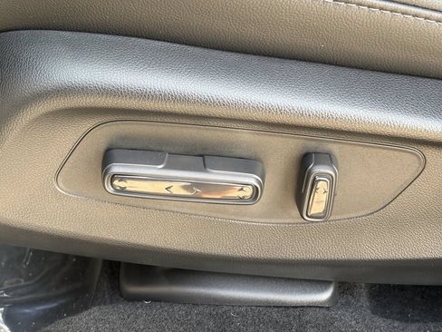 Used 2027 Honda HR-V EX-L image 24