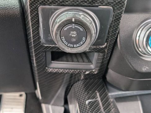 Used 2019 Ford F150 Lariat w/ Equipment Group 502A Luxury AWD/4WD image 35