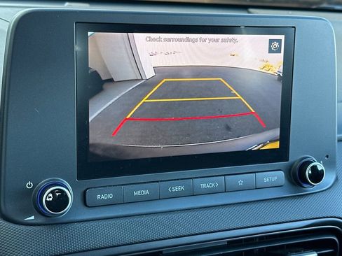 Used 2023 Hyundai Kona SE image 21