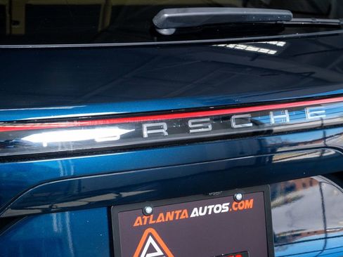 Used 2021 Porsche Cayenne image 24