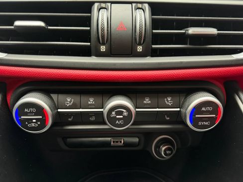 Used 2020 Alfa Romeo Giulia Ti Sport RWD image 29