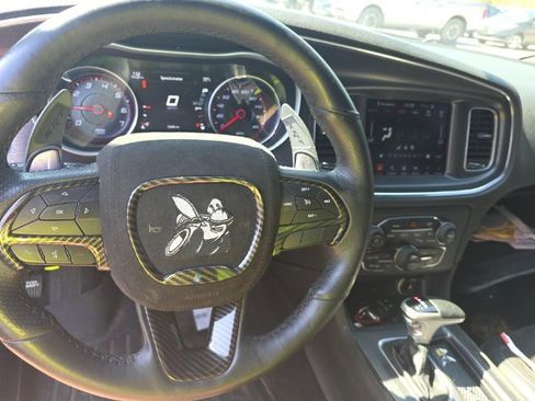 Used 2018 Dodge Charger R/T Scat Pack w/ Dynamics Package RWD image 9