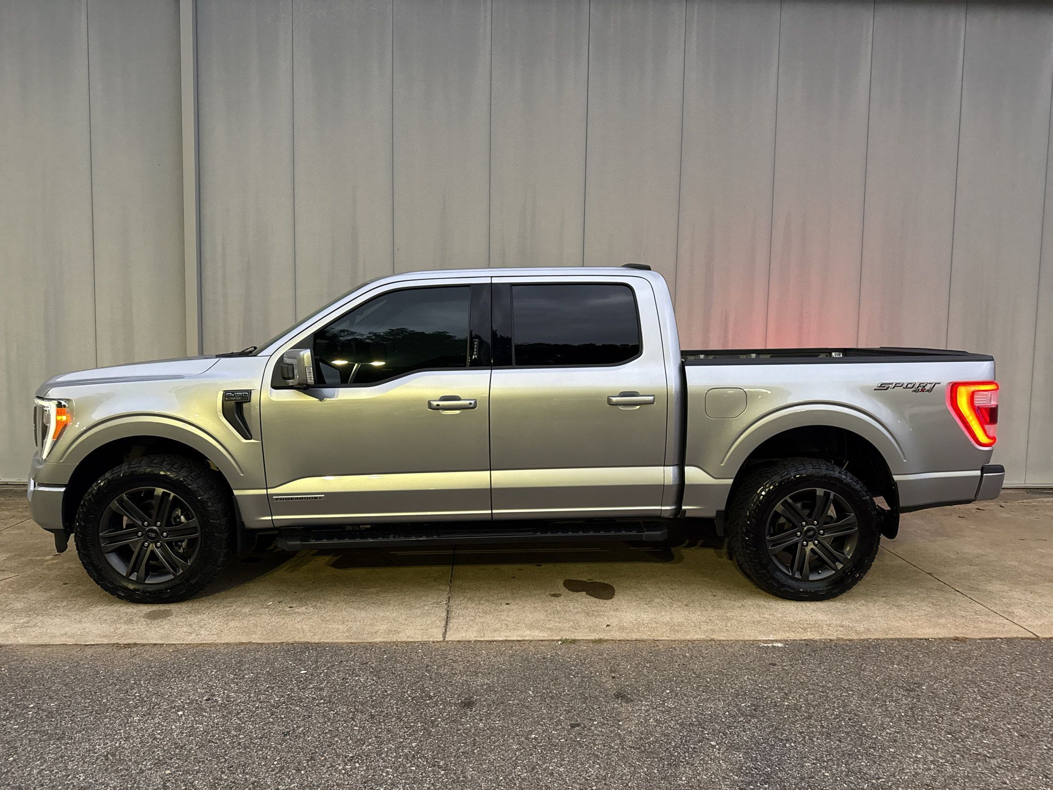 Used 2022 Ford F150 Lariat AWD/4WD image 28