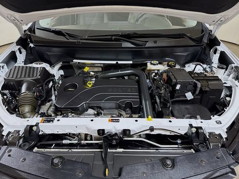 Certified 2024 Chevrolet Equinox LT FWD image 27