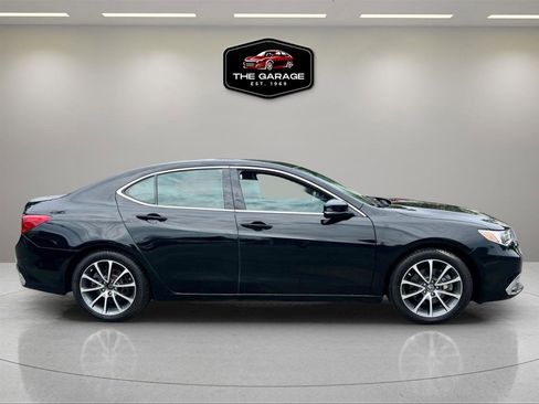 Used 2018 Acura TLX V6 SH-AWD image 6