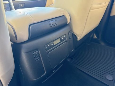 Used 2024 Nissan Armada Platinum w/ Captain's Chairs Package AWD/4WD image 16