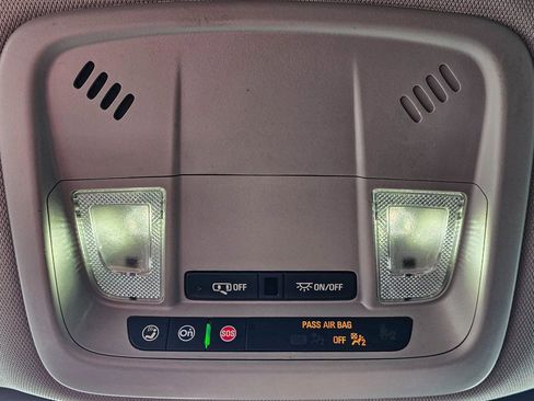 Used 2025 Chevrolet Malibu LT FWD image 27