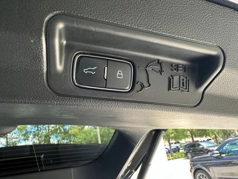 Used 2024 Ford Explorer XLT w/ Equipment Group 202A RWD image 22