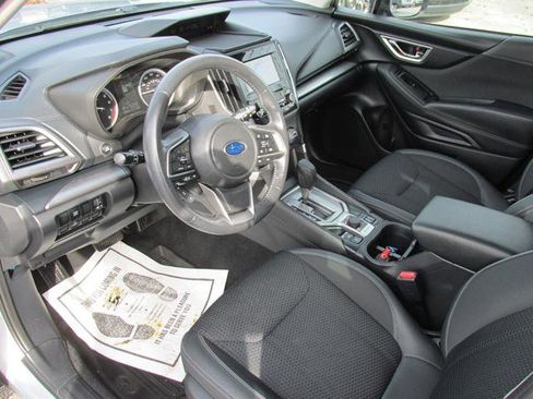 Used 2021 Subaru Forester Premium image 9