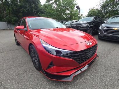 Used 2021 Hyundai Elantra SEL w/ Convenience Package