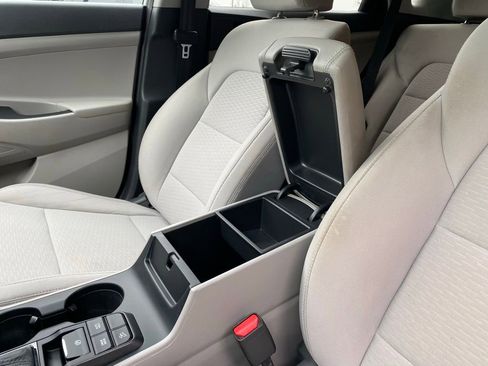 Used 2020 Hyundai Tucson Value AWD/4WD image 25
